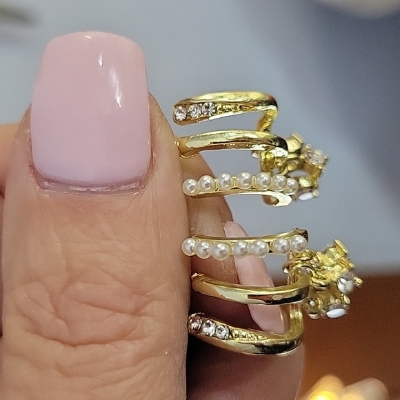 Claw Style Huggies with Faux Pearl, Crystal Dangles, S925 - Picture 4 of 7